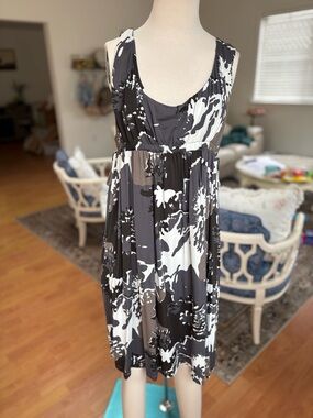 Twin-Set Black, White & Gray Sleeveless Empire Mini Dress